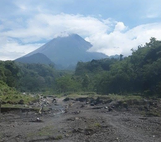 Gunung Merapi dan Wisata di Sekitarnya