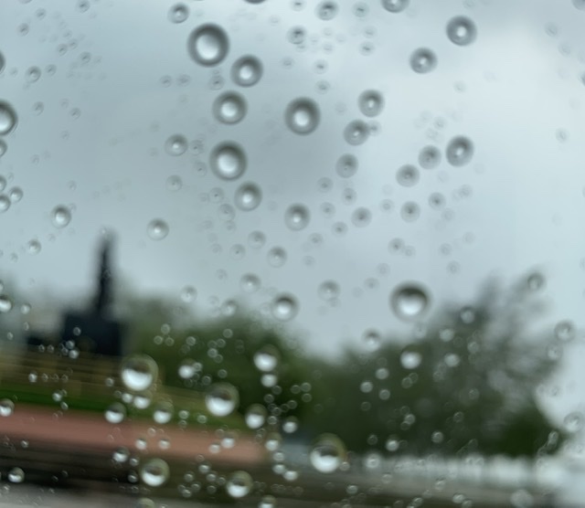 4 Aktivitas Liburan yang Bisa Dilakukan di Musim Hujan